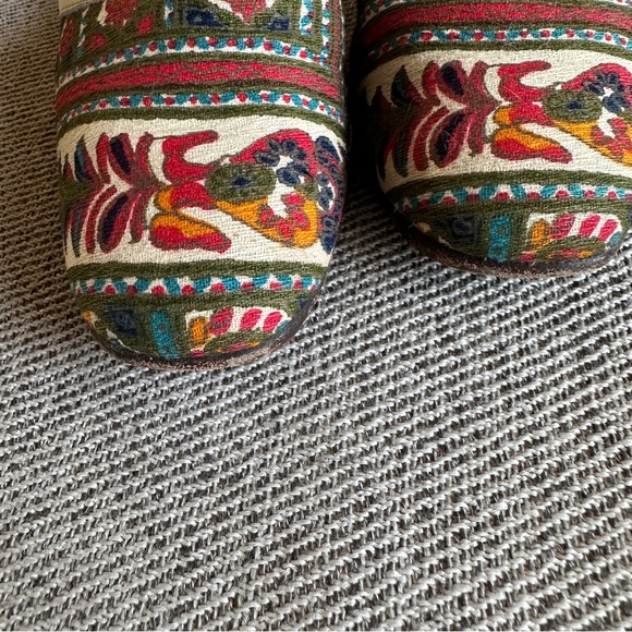 Vintage La Belle Originals Patterned Wedge Sandals - Picture 6 of 9